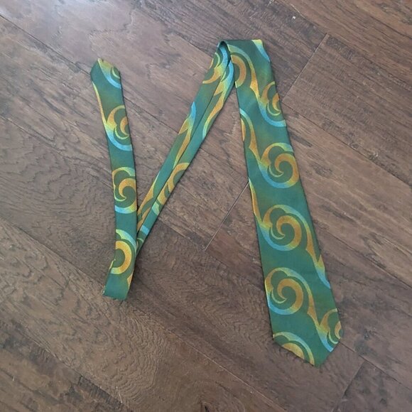 Vintage Pierre Dumas Green & Gold Swirl Print Necktie Retro Statement Accessory - Picture 2 of 5